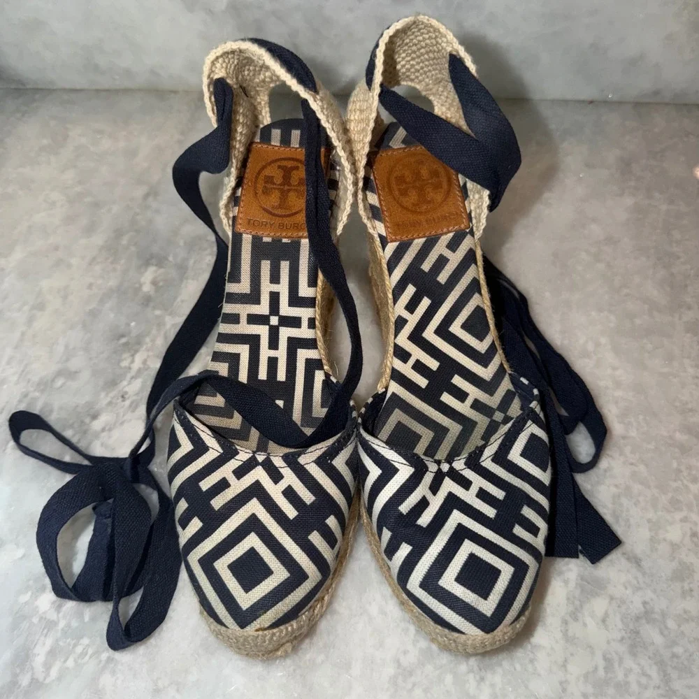 Tory‎ Burch Navy Geometric Logo Canvas Ankle Tie Espadrille Wedge Sandals 36